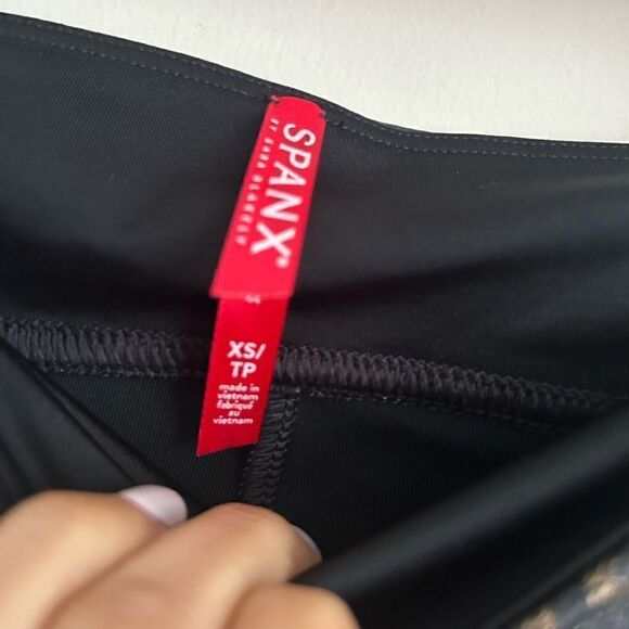 Spanx Faux Leather Leopard Legging - Picture 7 of 9